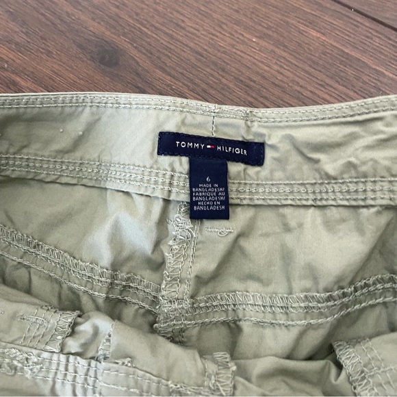 Tommy Hilfiger cargo capris pants size 6 - Picture 2 of 6